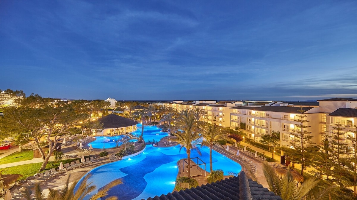 Prinsotel La Dorada (Suite with balcony) image 1