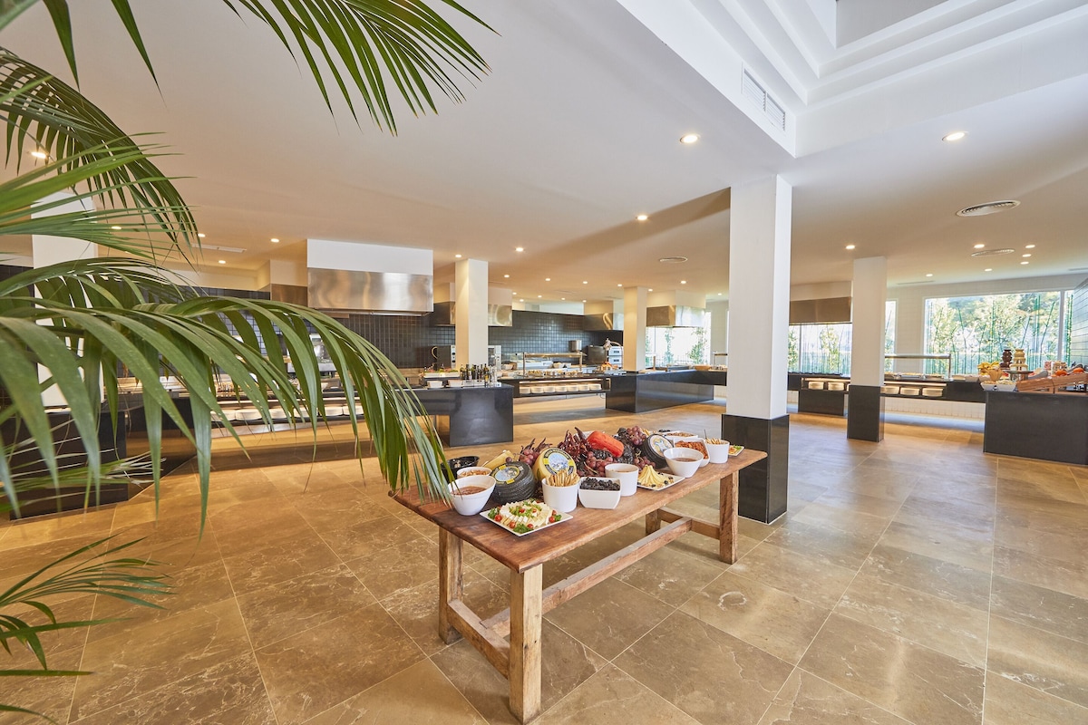 Prinsotel La Dorada (Suite with balcony) image 4