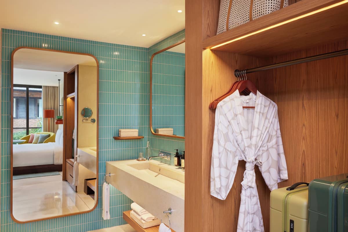 Room, 2 Twin Beds (Street View), Kleo Seminyak image 2