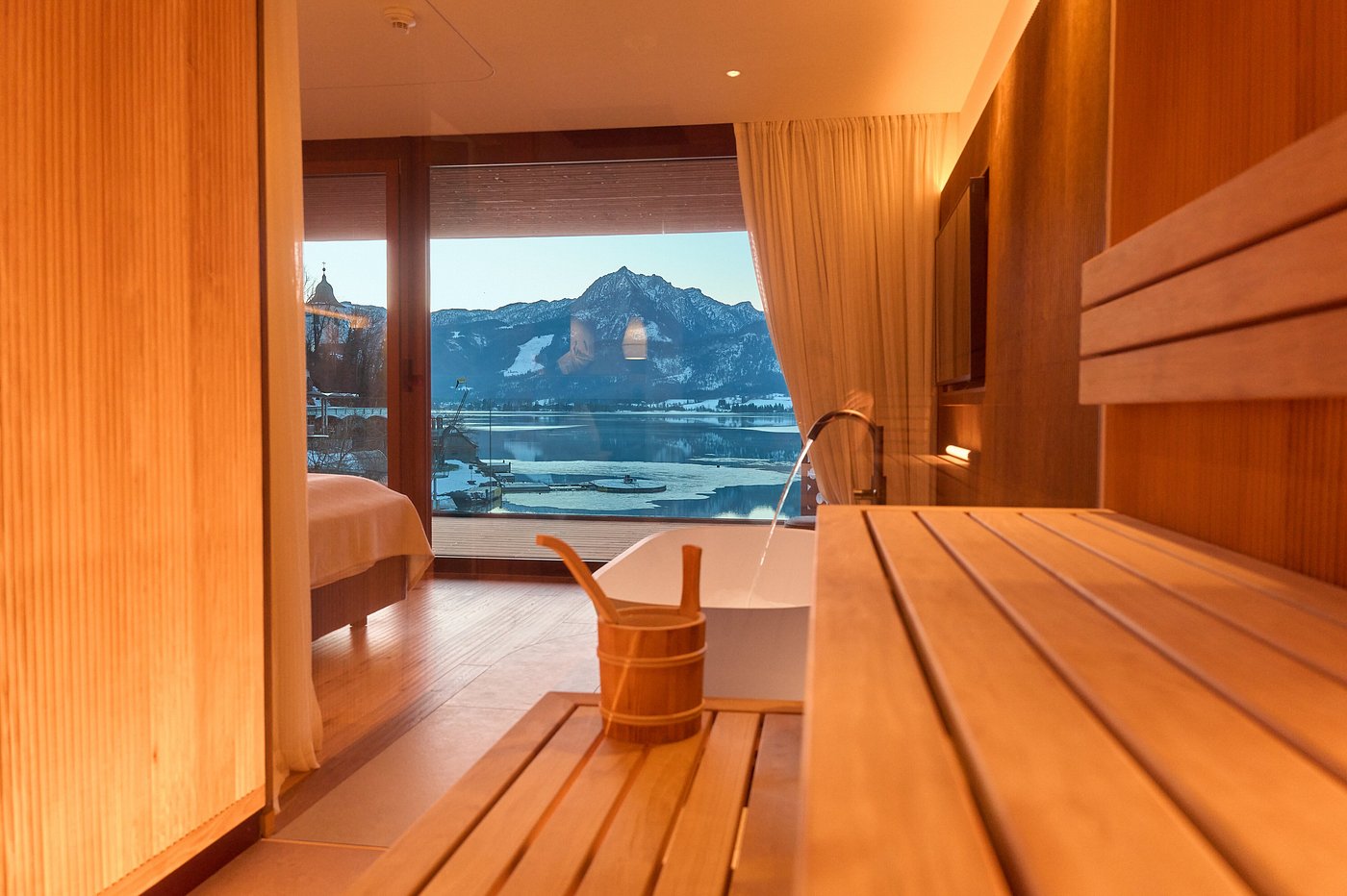 Hotel Seevilla Wolfgangsee (Room with Balcony)
 image 9