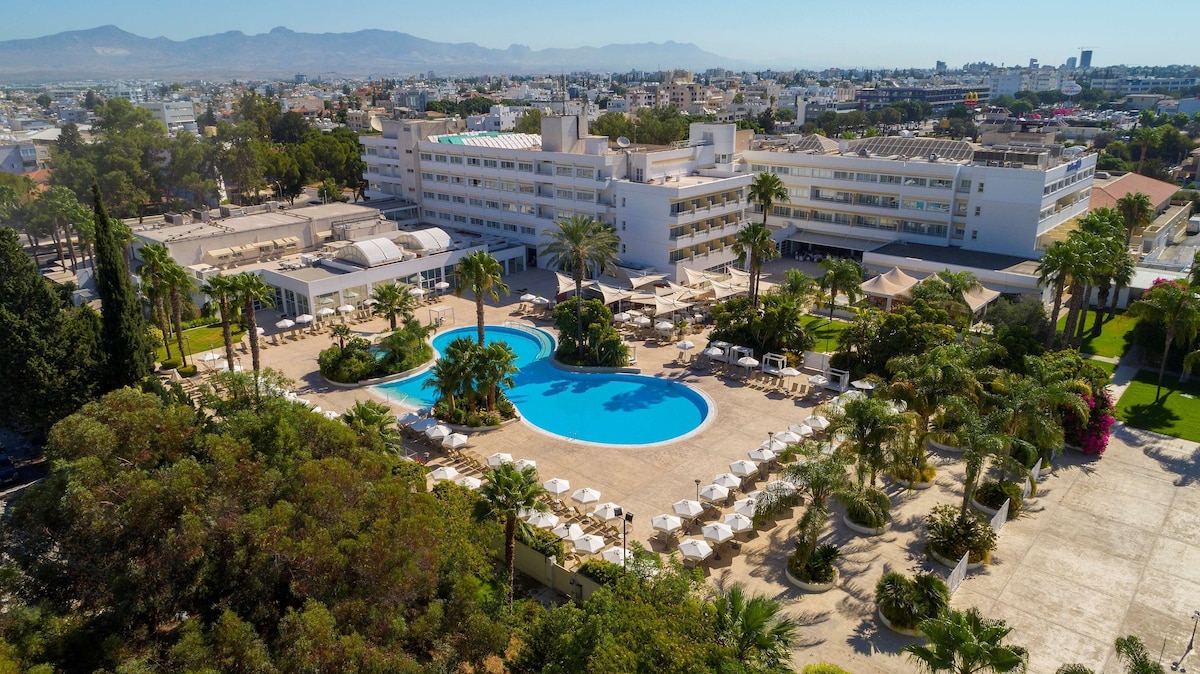 Hilton Nicosia (King Guest Room) image 1