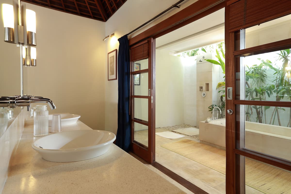 Deluxe Villa, 3 Bedroom, Villa Bali Asri Seminyak image 4