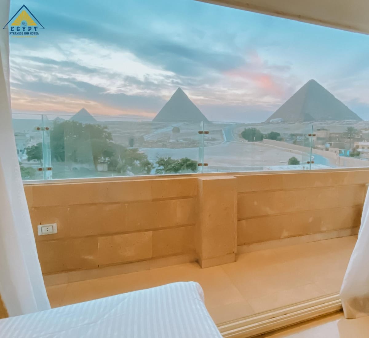 Egypt Pyramids Inn
 image 1
