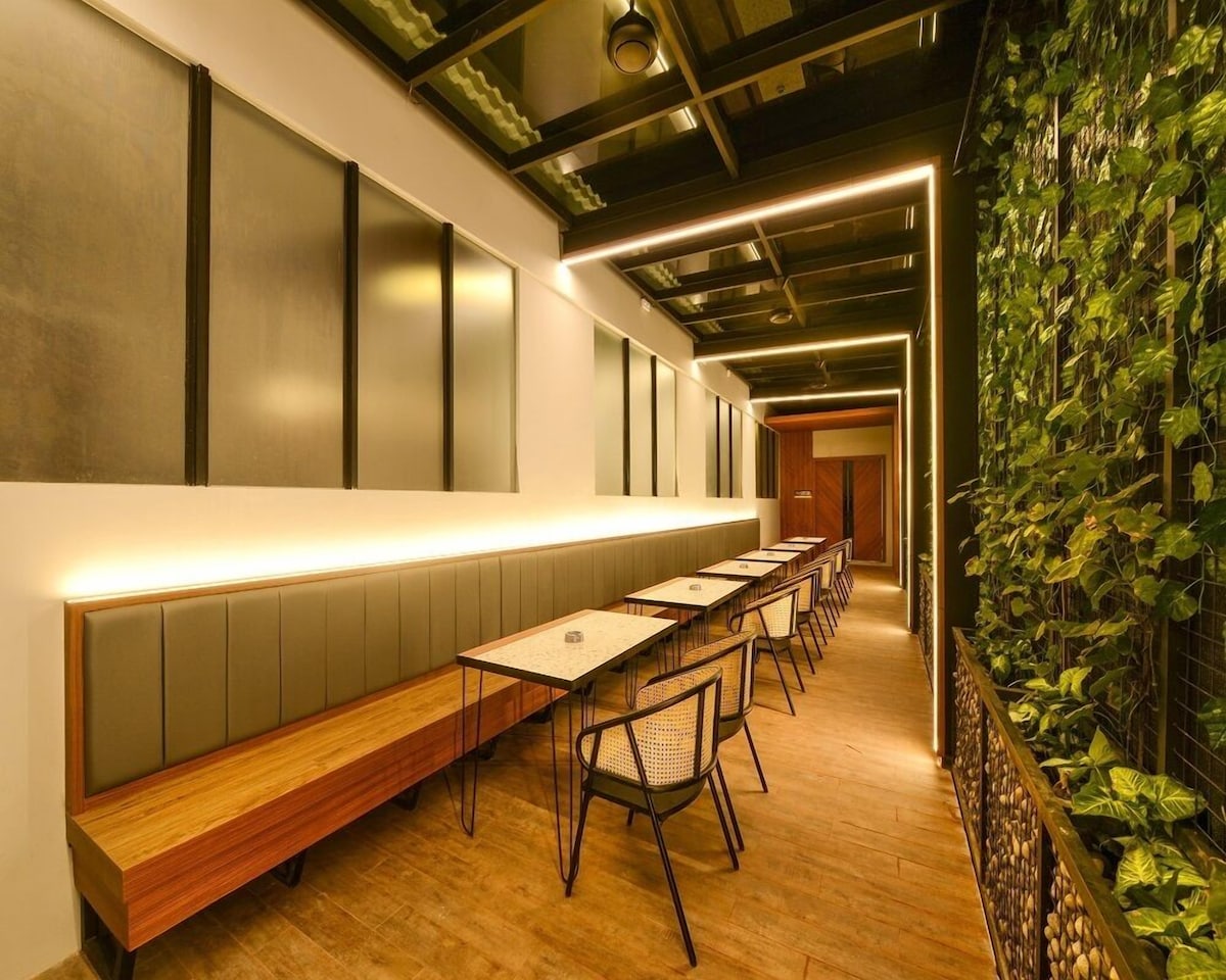 Nata Azana Hotel Solo (Executive King Room) image 6