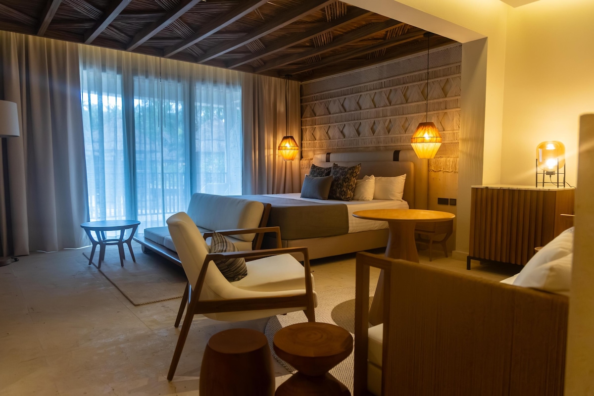 Grand Riviera Princess (Laguna Villa Suite) image 2