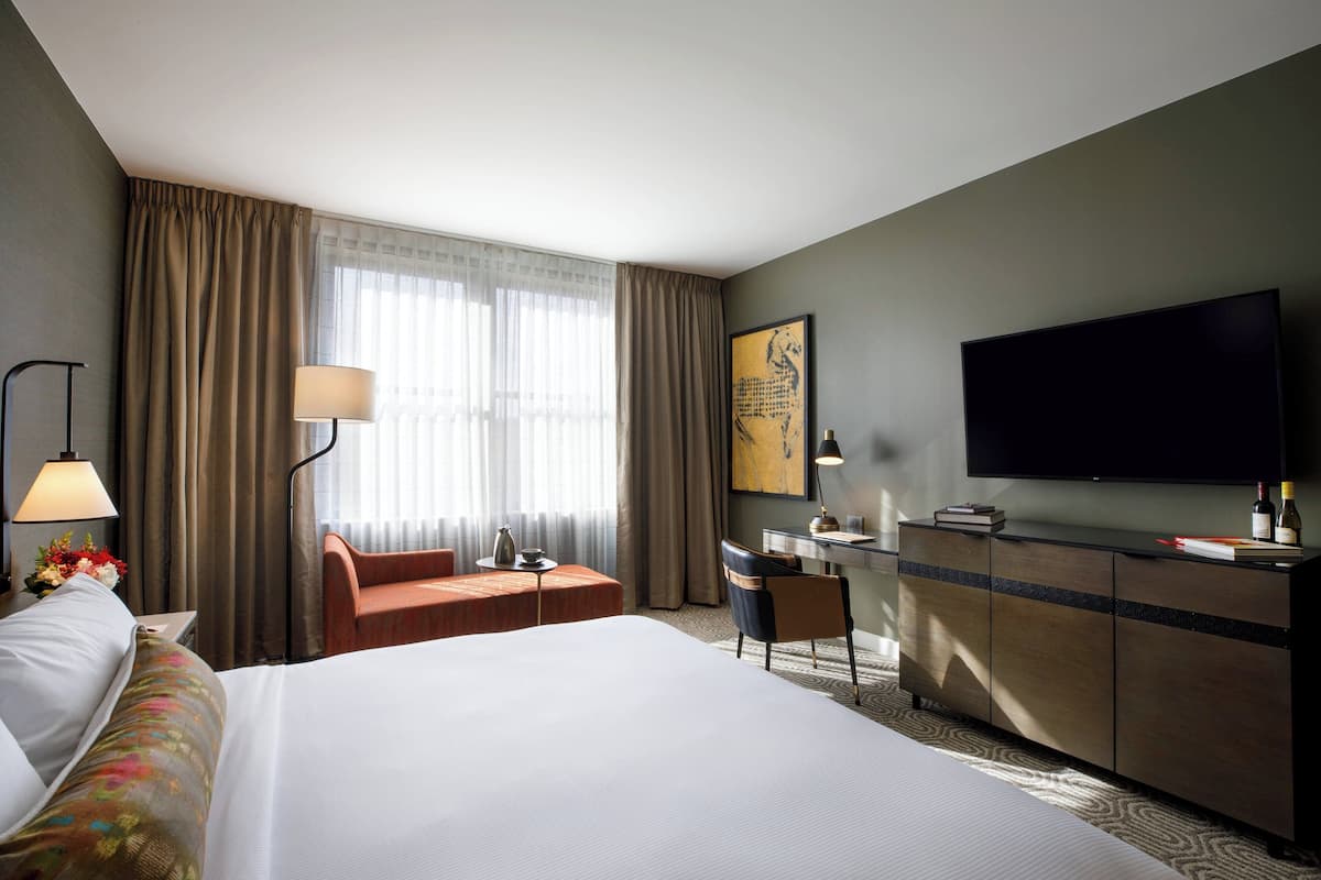 Hotel Vin, 1 King Bed image 8