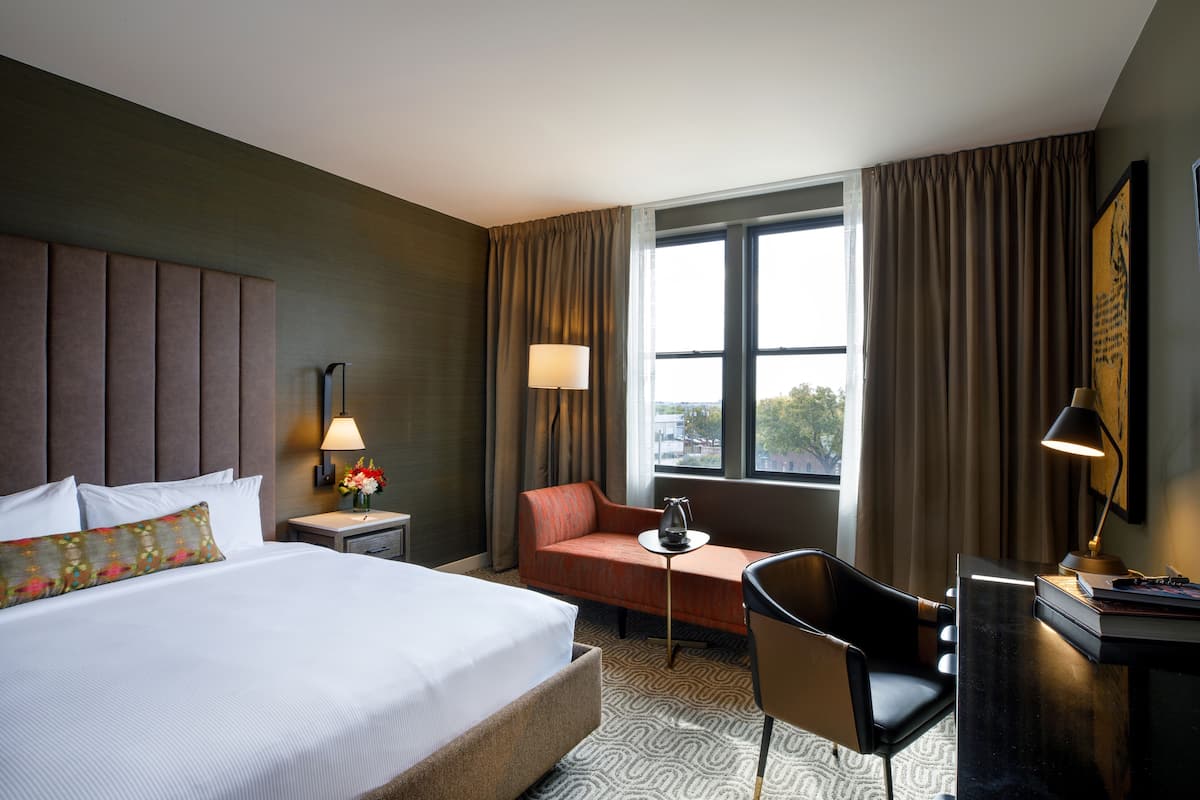 Hotel Vin, 1 King Bed image 9