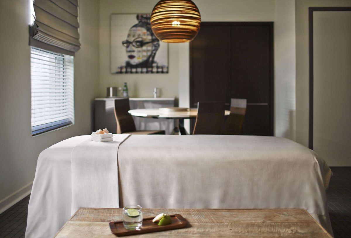 Hotel Zetta San Francisco (Room, 1 King Bed)
 image 10